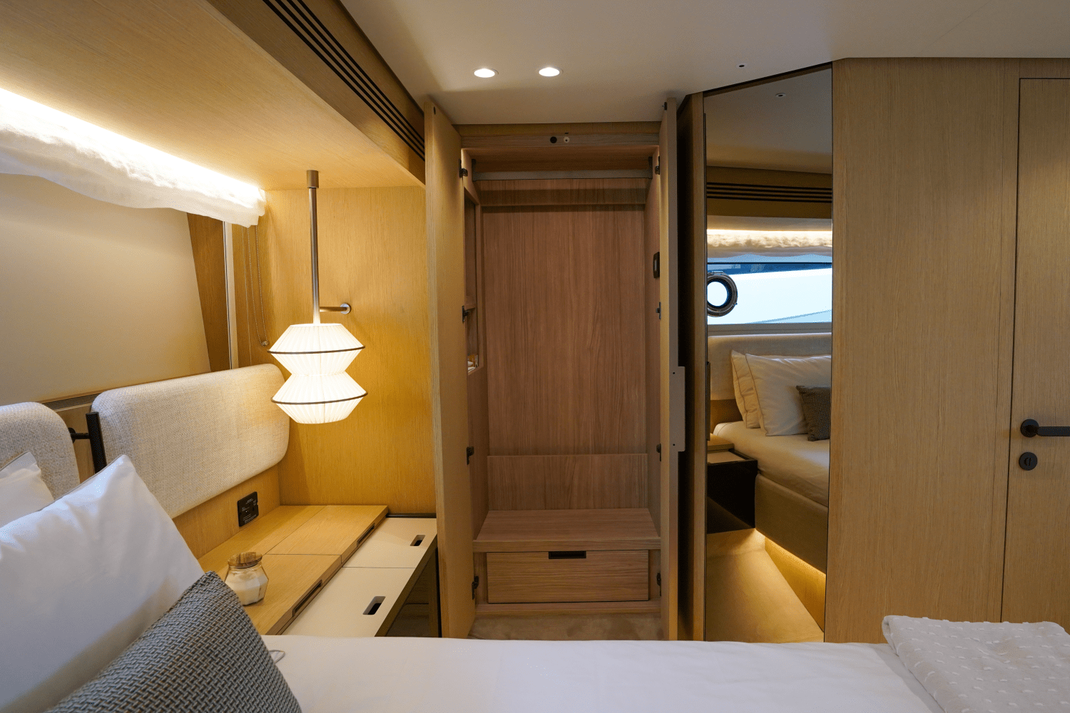 2026 Azimut Fly 62 Image Thumbnail #31