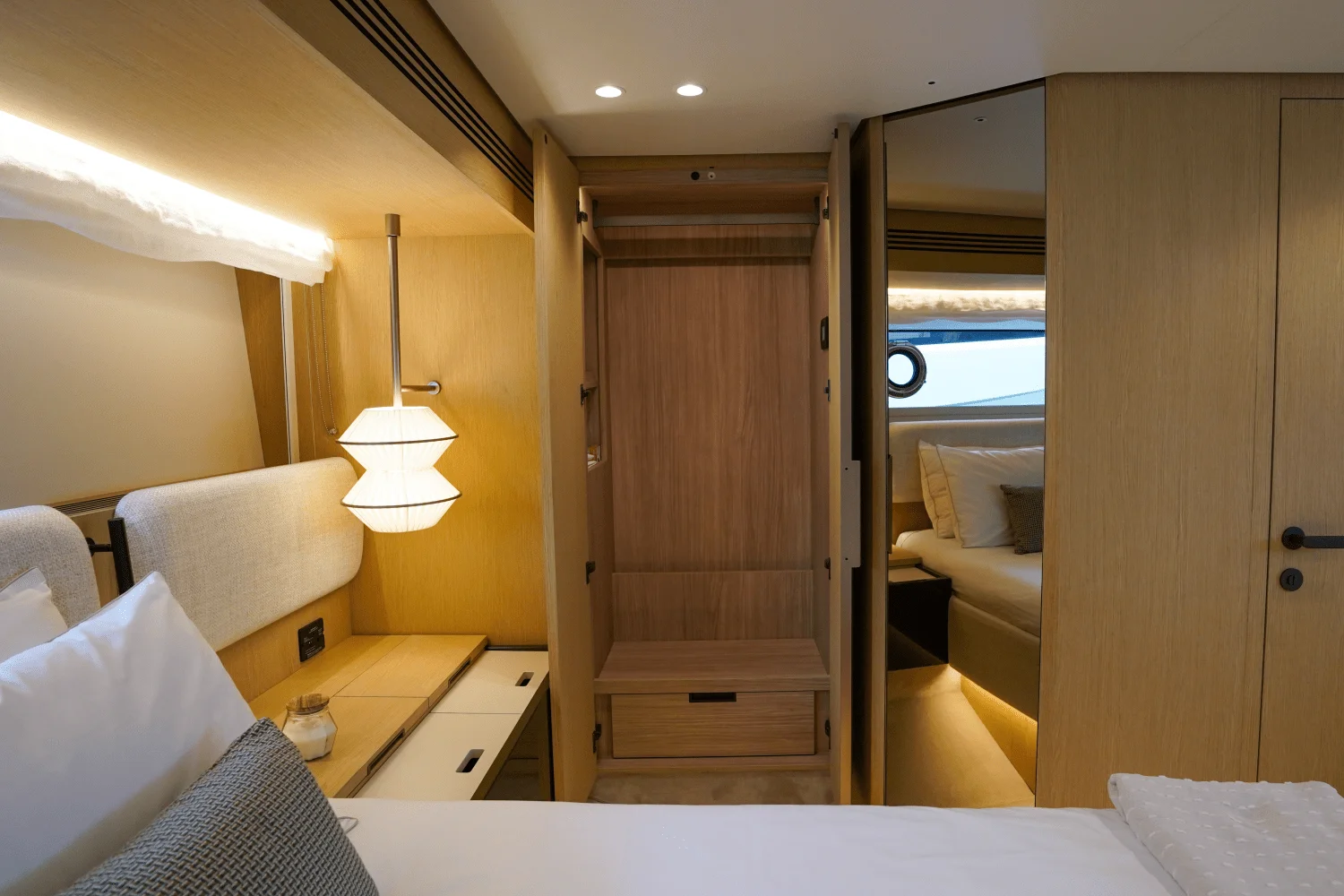 2026 Azimut Fly 62 Image Thumbnail #31