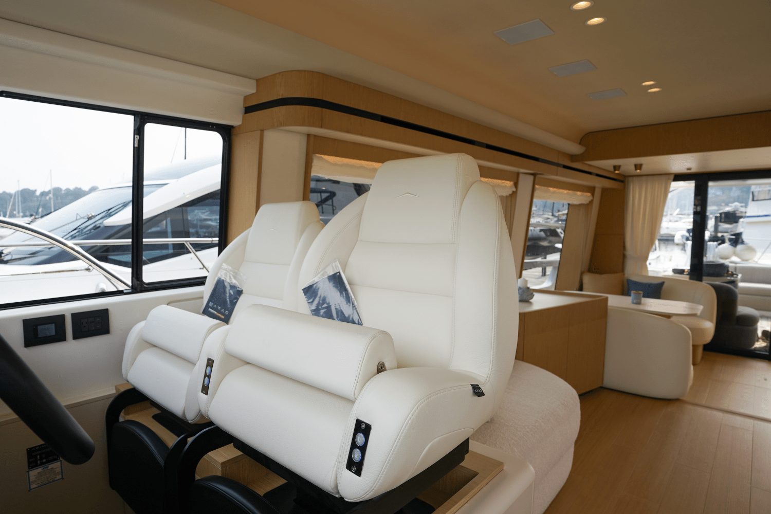 2026 Azimut Fly 62 Image Thumbnail #20