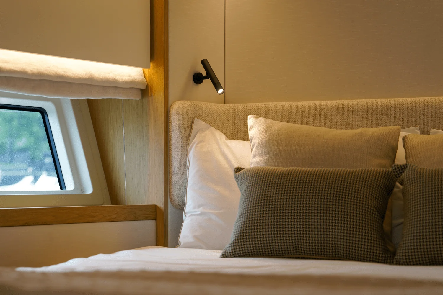 2026 Azimut Fly 62 Image Thumbnail #28