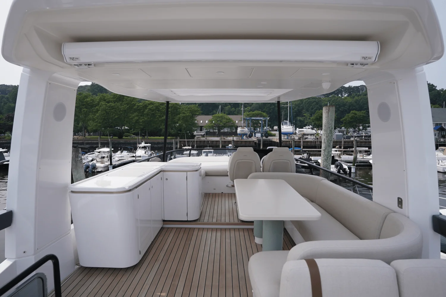 2026 Azimut Fly 62 Image Thumbnail #65