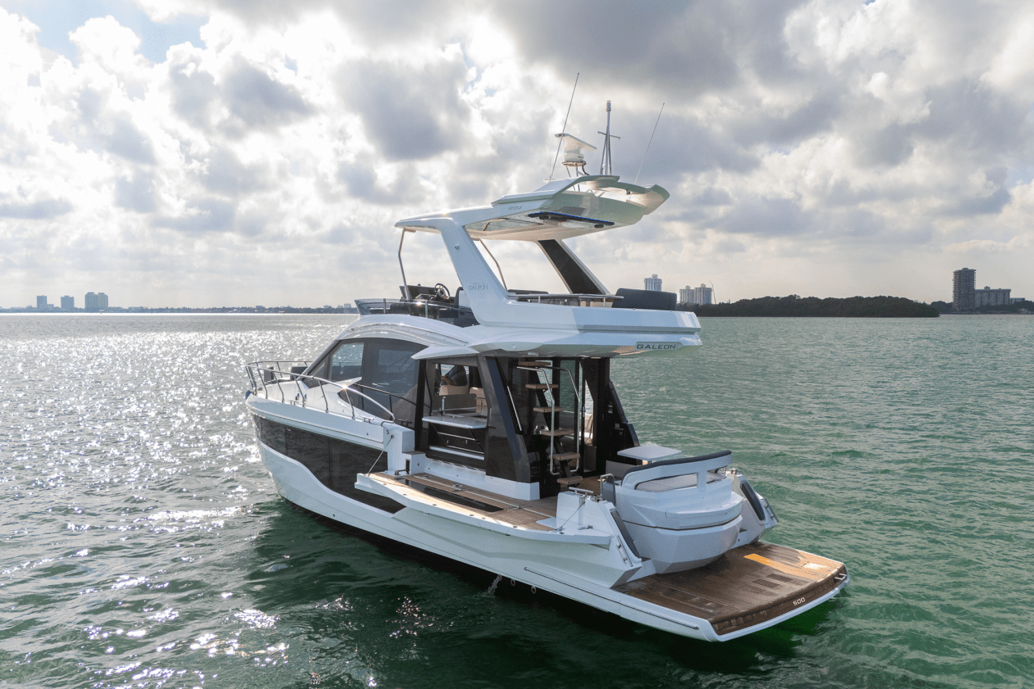 2025 Galeon 500 FLY Image Thumbnail #9