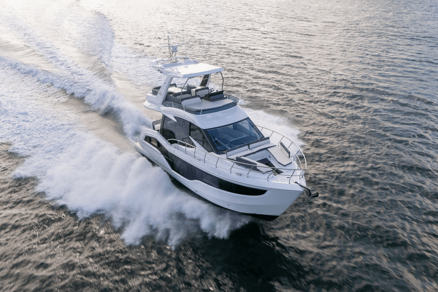 2025 Galeon 500 FLY Image Thumbnail #3