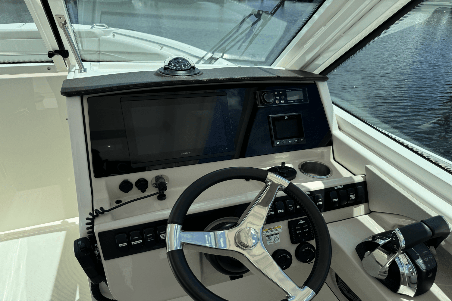 2022 Boston Whaler 280 VANTAGE Image Thumbnail #13