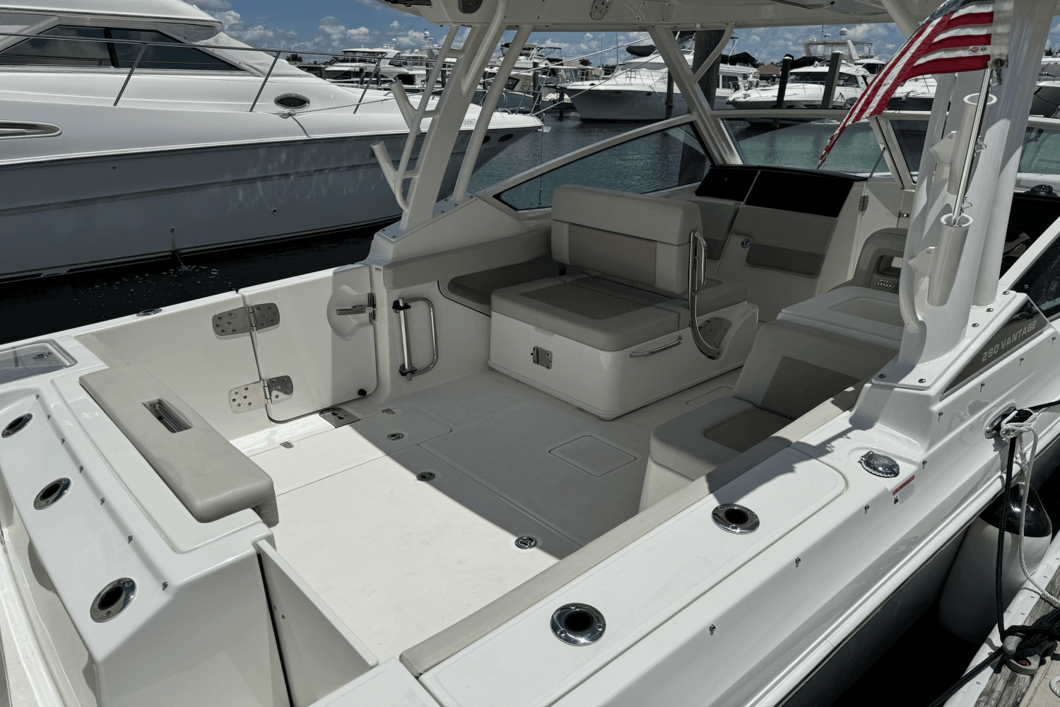 2022 Boston Whaler 280 VANTAGE Image Thumbnail #4