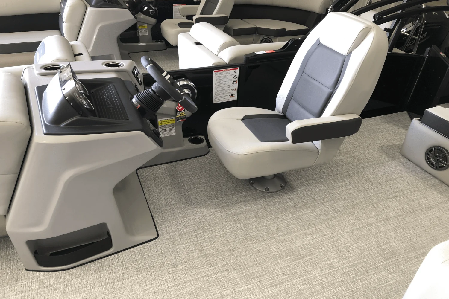 2025 Harris 210 Cruiser Image Thumbnail #9