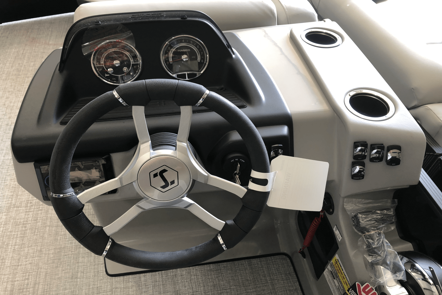 2025 Harris 210 Cruiser Image Thumbnail #12