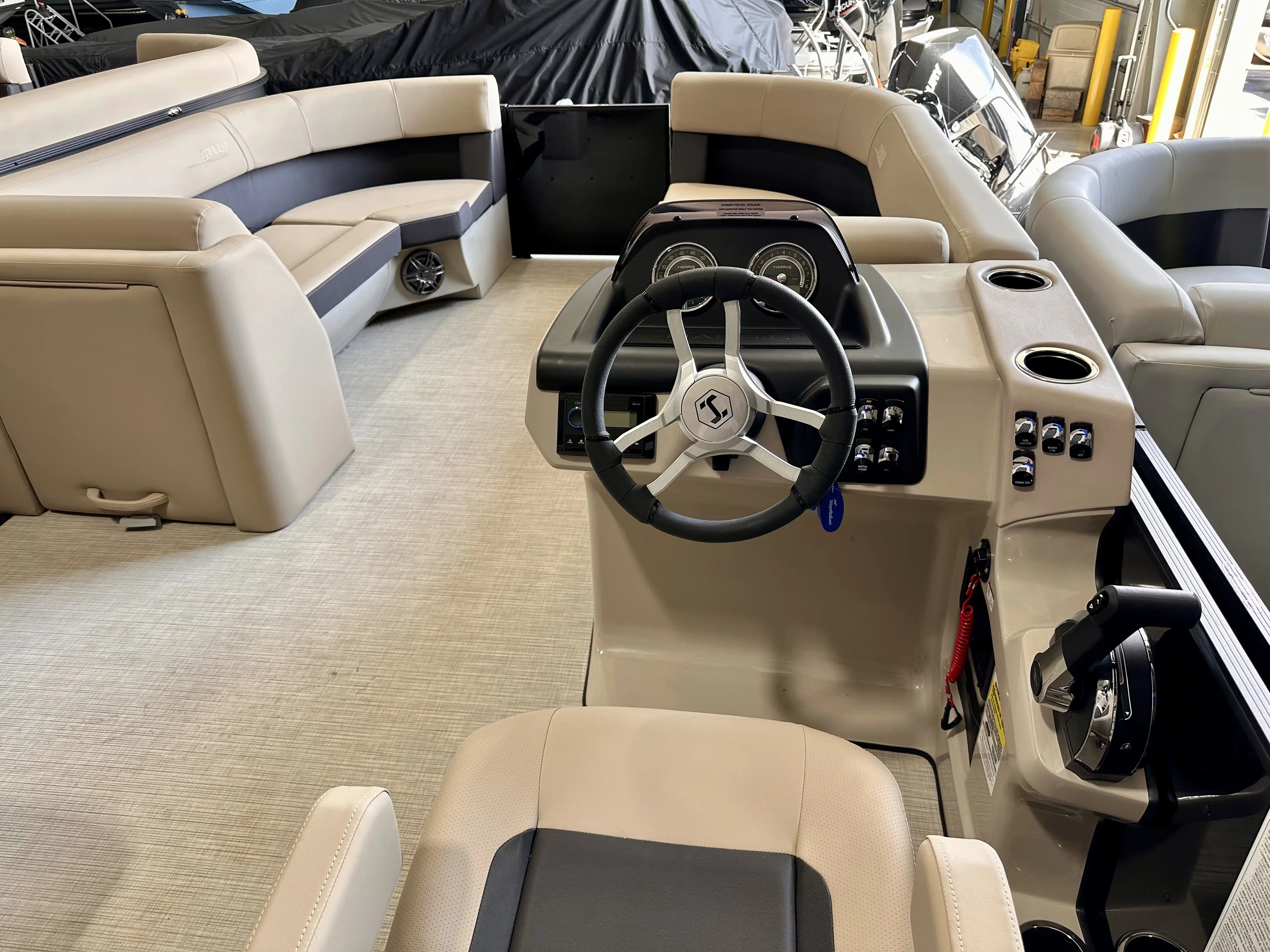 2025 Harris 230 Cruiser Image Thumbnail #11