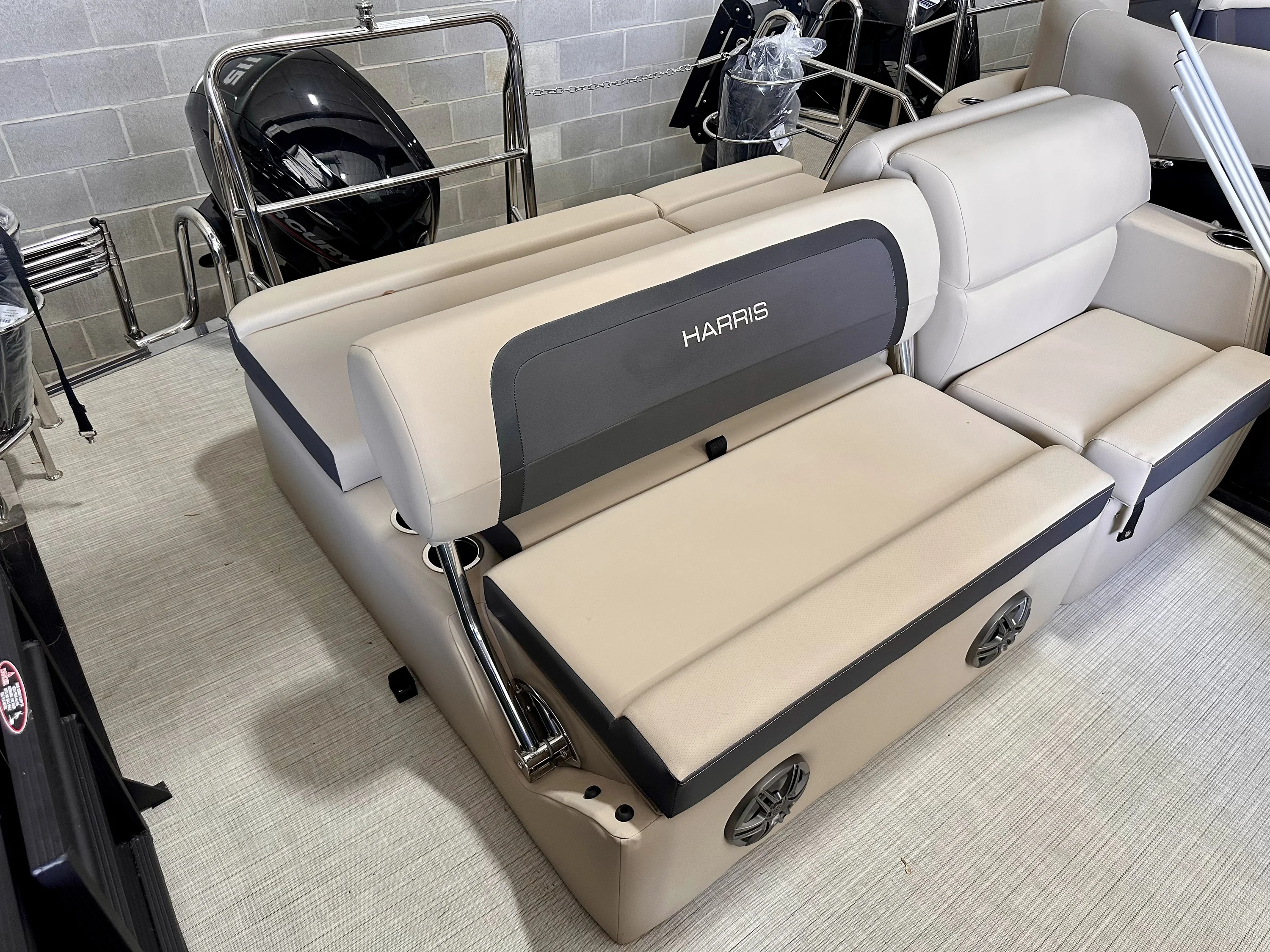 2025 Harris 230 Cruiser Image Thumbnail #17