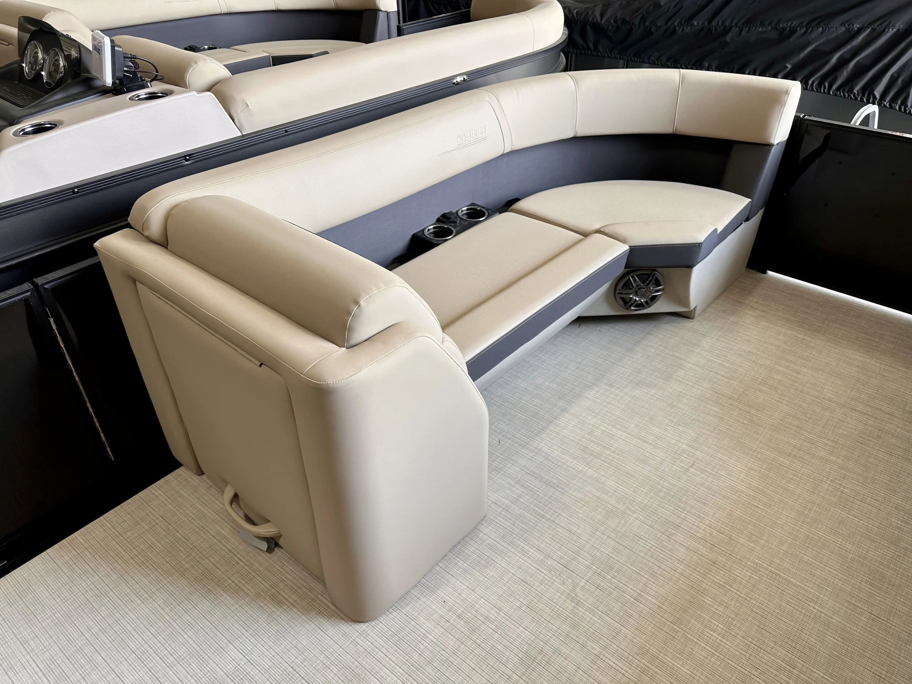 2025 Harris 230 Cruiser Image Thumbnail #7