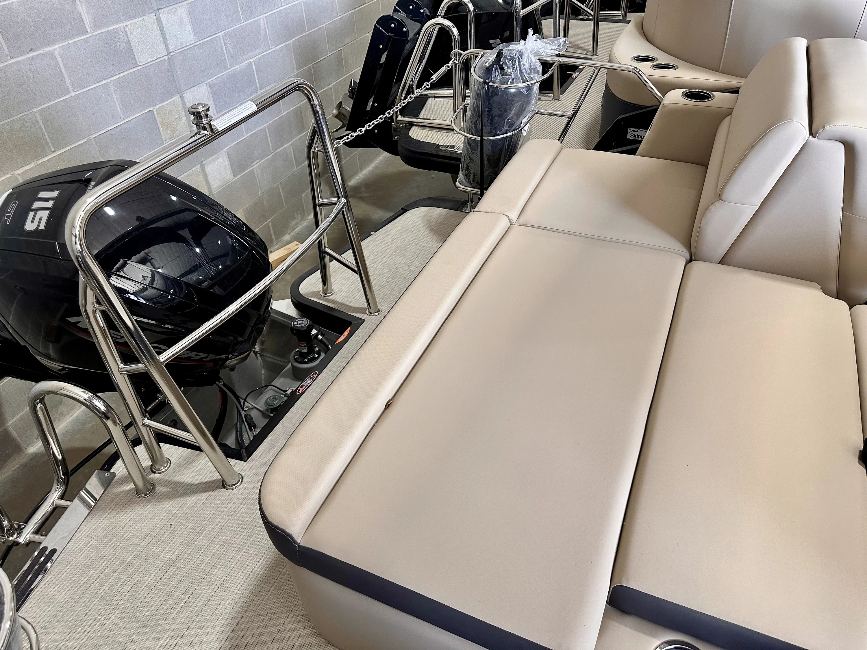 2025 Harris 230 Cruiser Image Thumbnail #21