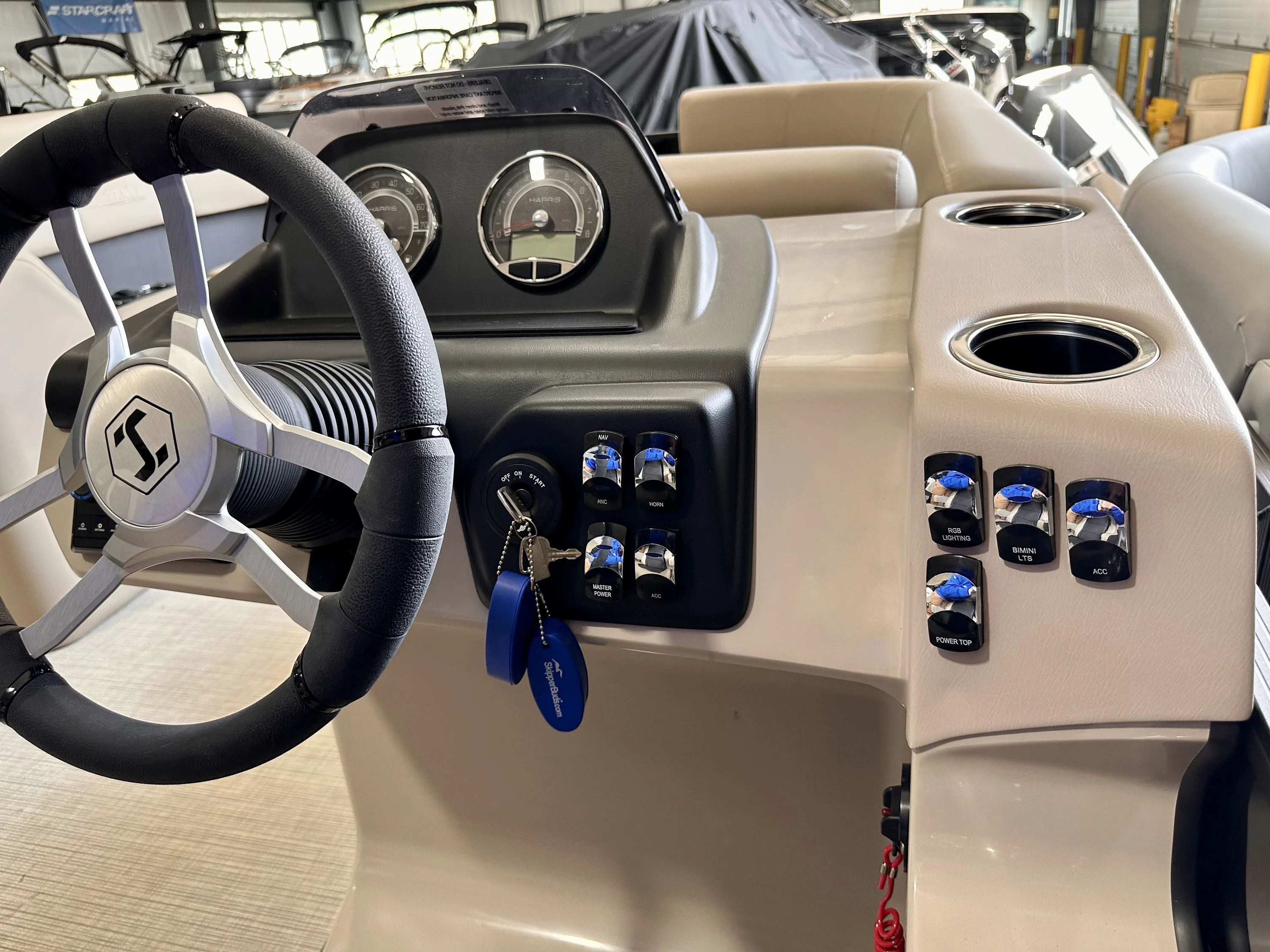 2025 Harris 230 Cruiser Image Thumbnail #13