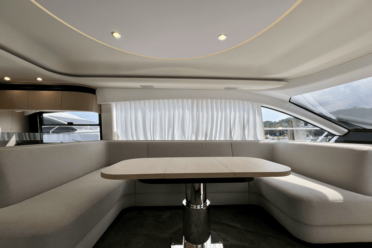 2022 Azimut
                                                             53 FLYBRIDGE Image Thumbnail #19