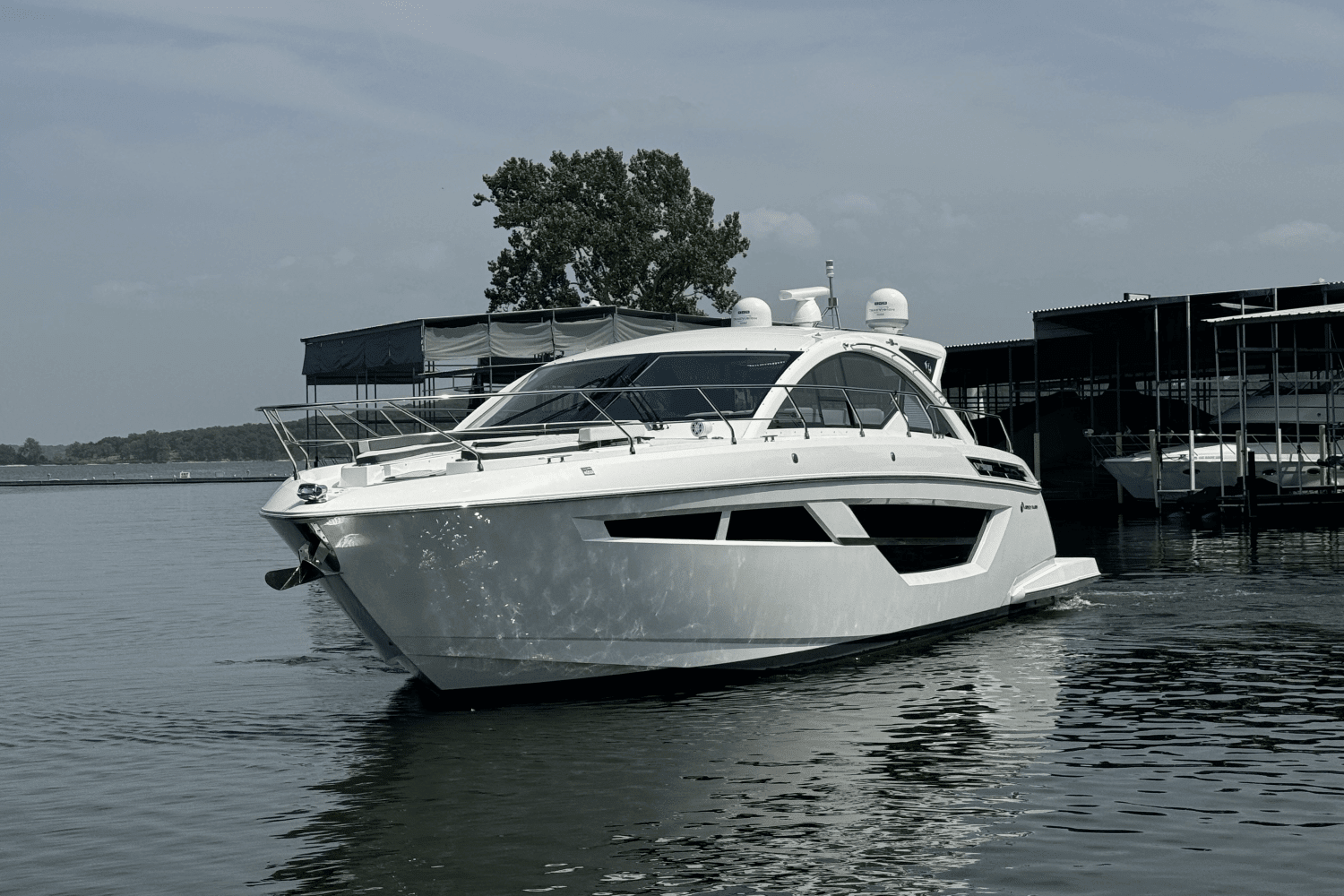 2018 Cruisers Yachts 50 CANTIUS Image Thumbnail #4