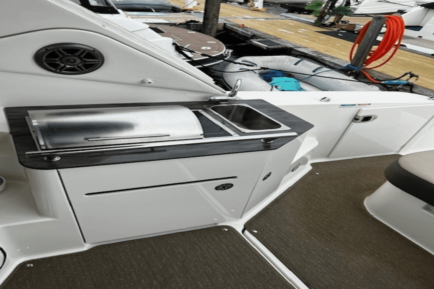 2014 Sea Ray 310 SUNDANCER Image Thumbnail #15