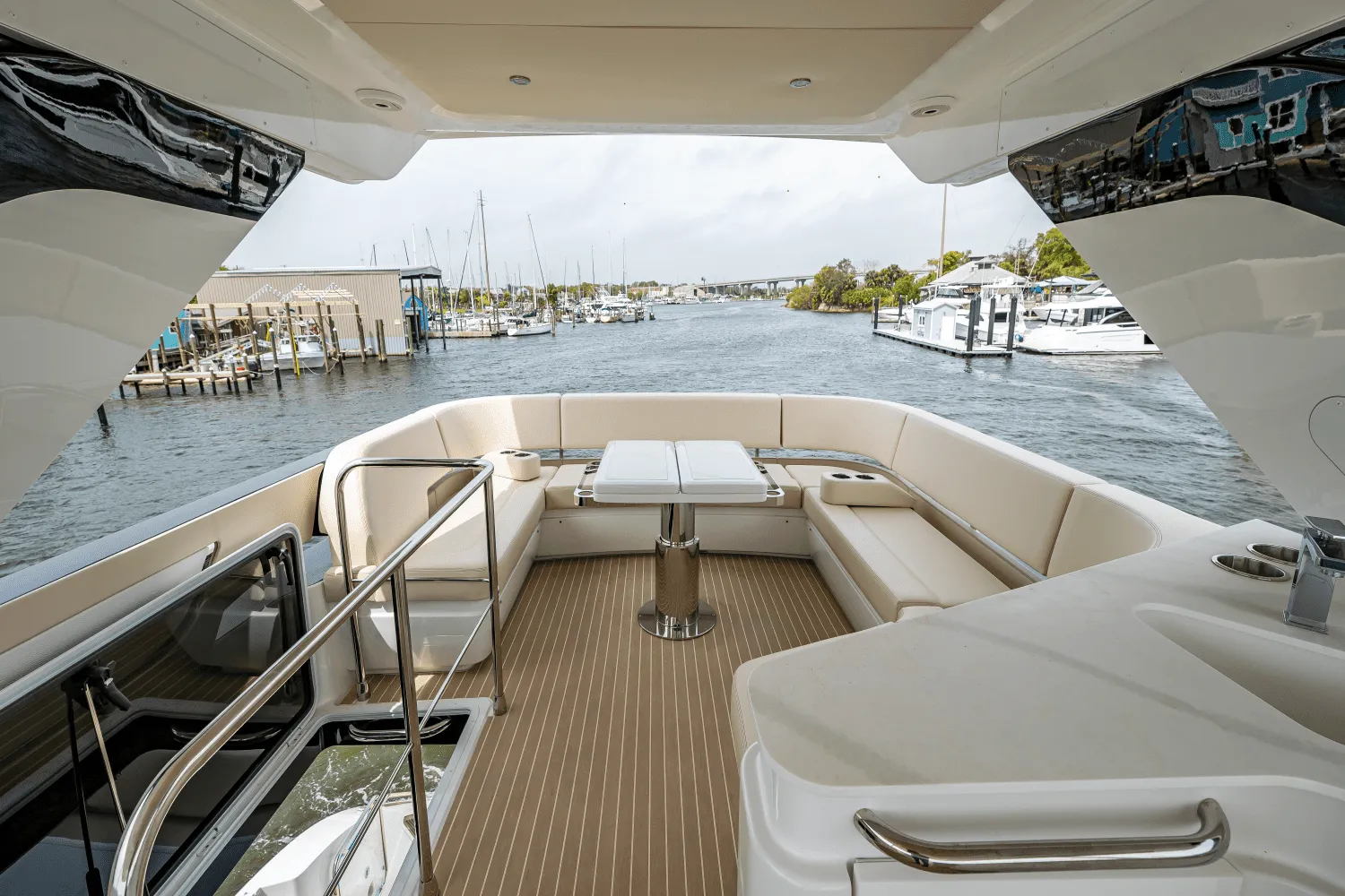 2025 Cruisers Yachts 57 Fly Image Thumbnail #69