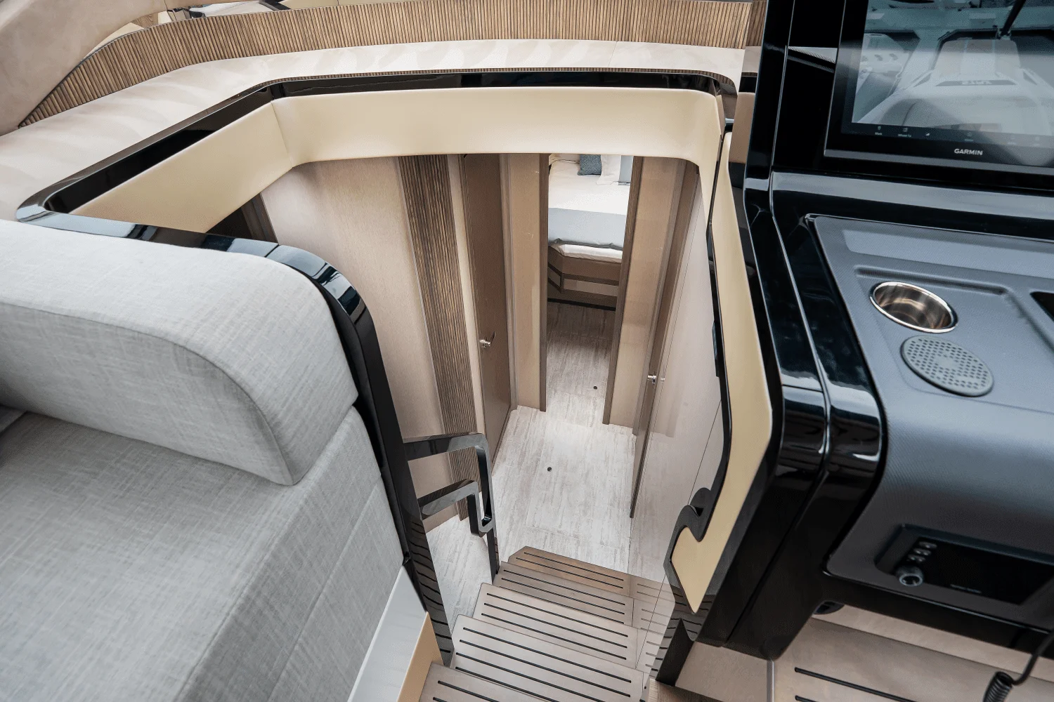 2025 Cruisers Yachts 57 Fly Image Thumbnail #43