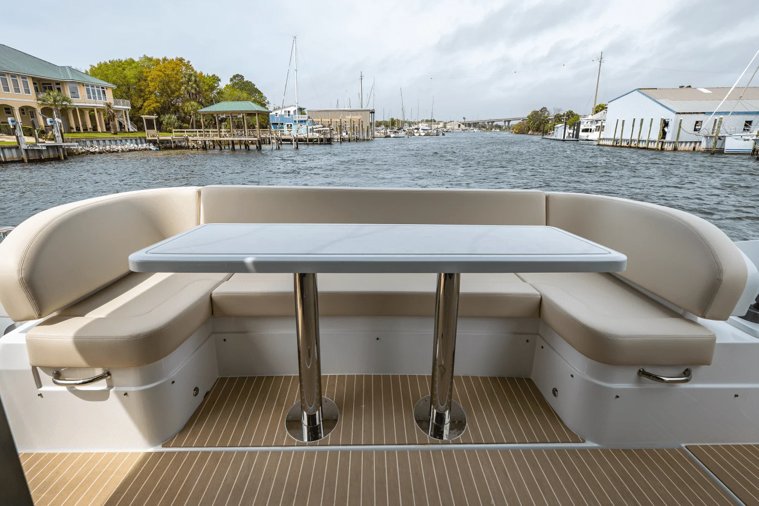 2025 Cruisers Yachts 57 Fly Image Thumbnail #25