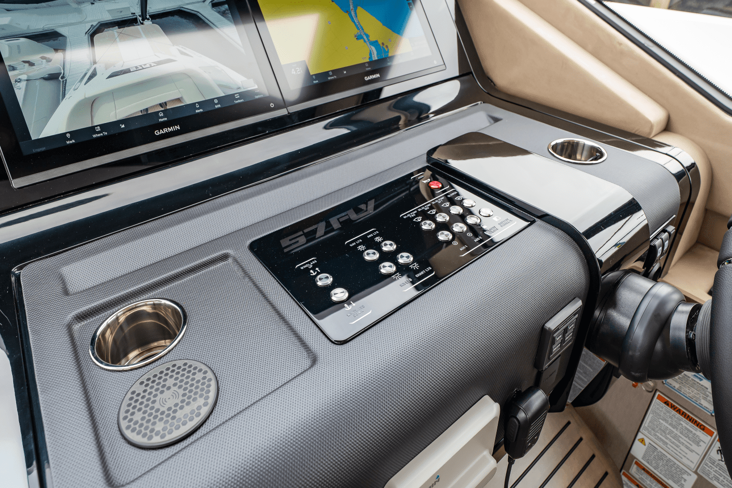 2025 Cruisers Yachts 57 Fly Image Thumbnail #48