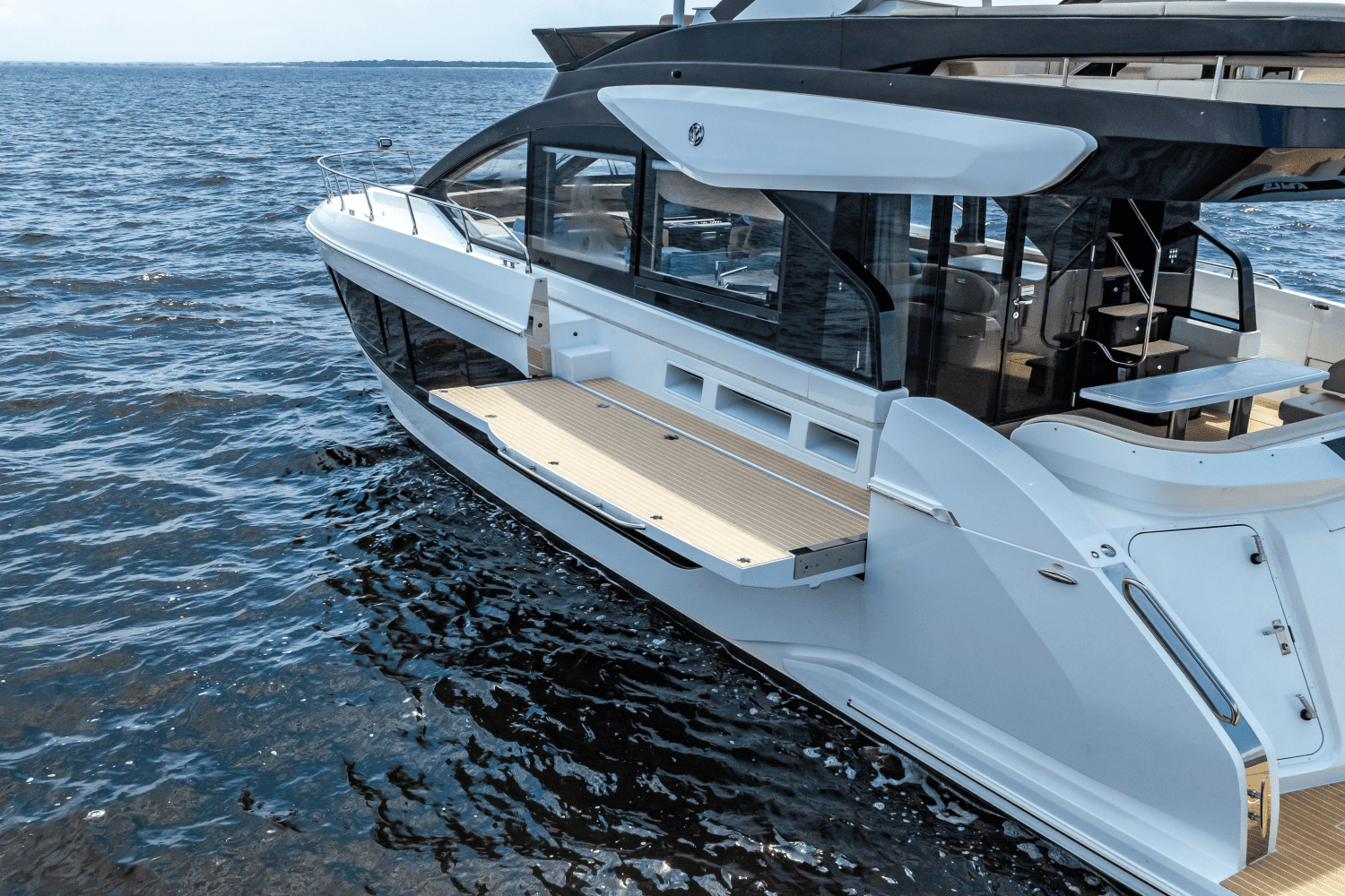 2025 Cruisers Yachts 57 Fly Image Thumbnail #7