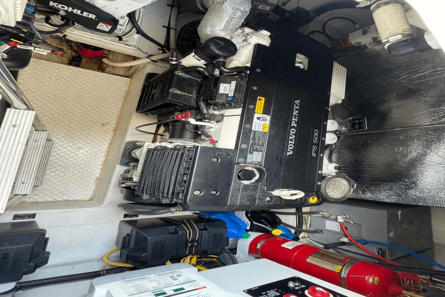 2016 Cruisers Yachts 390 EXPRESS COUPE - DIESEL Image Thumbnail #51