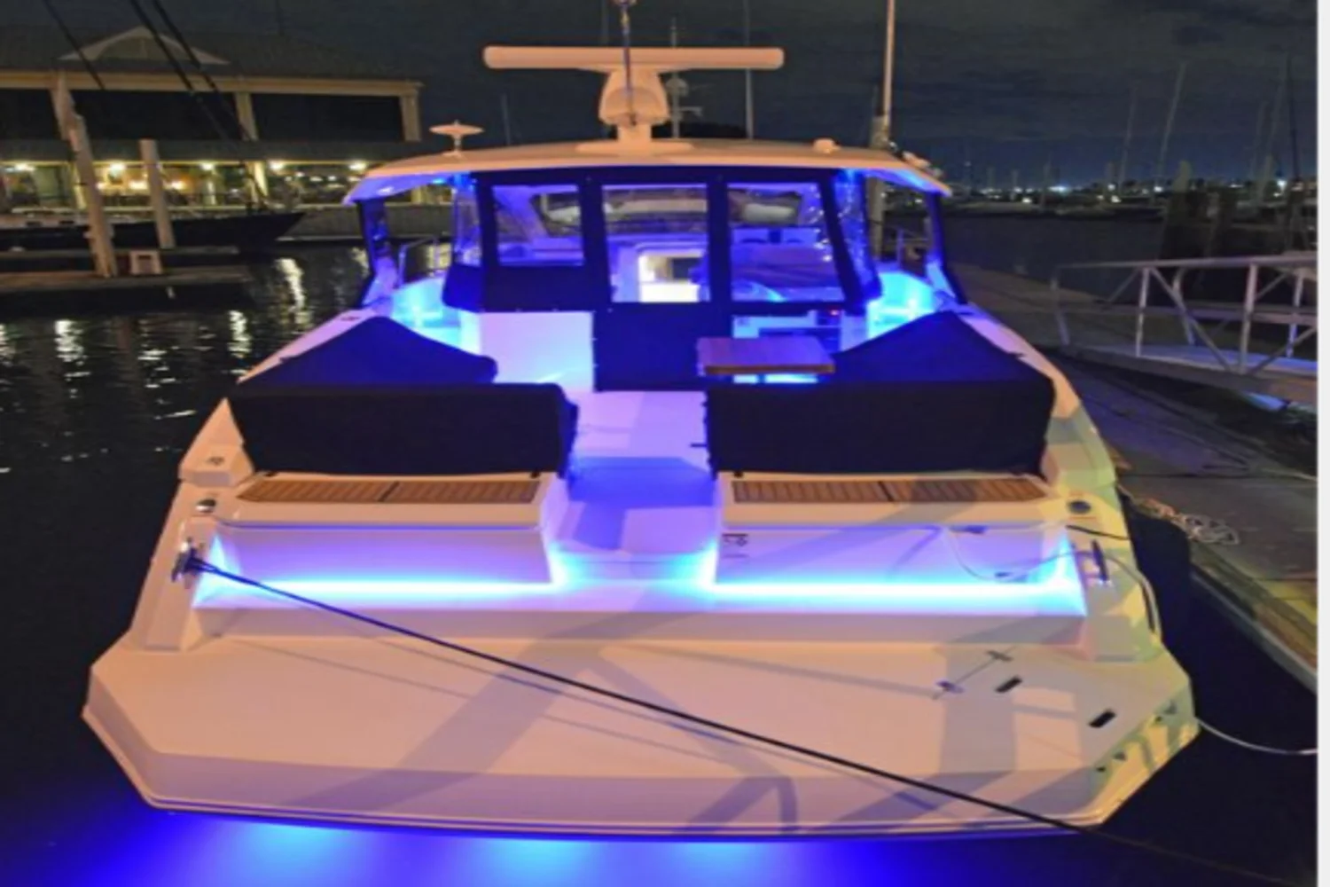 2016 Cruisers Yachts 390 EXPRESS COUPE - DIESEL Image Thumbnail #55