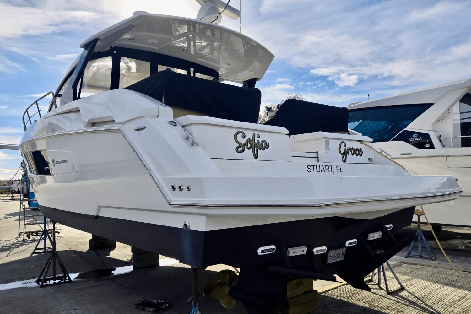 2016 Cruisers Yachts 390 EXPRESS COUPE - DIESEL Image Thumbnail #58