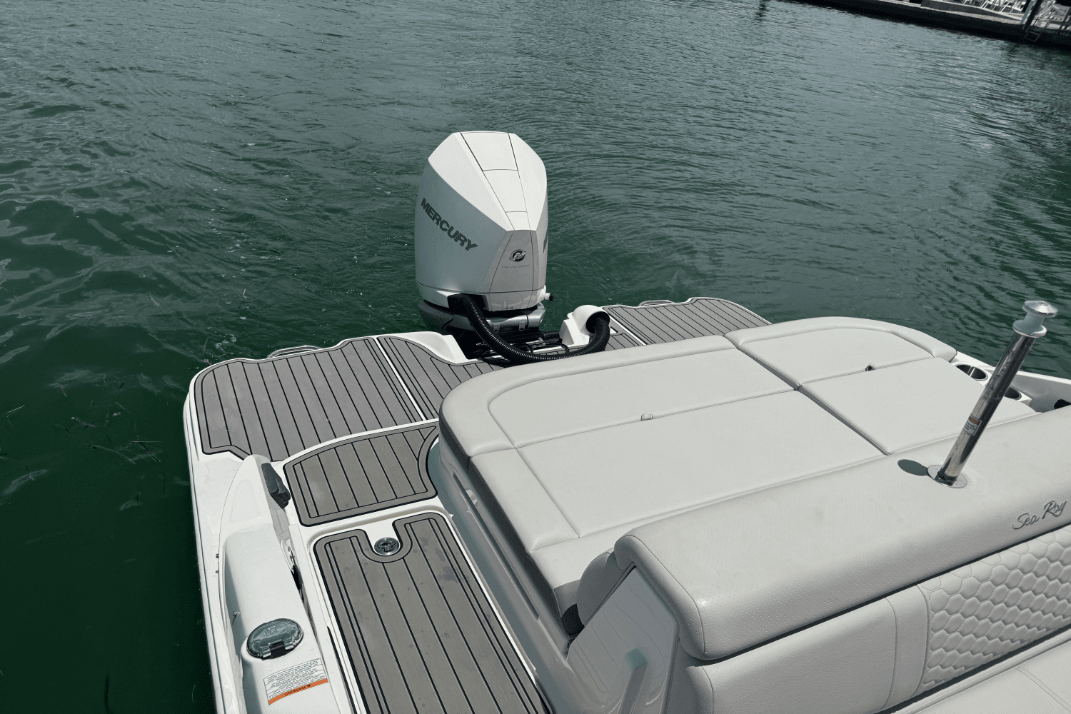 2022 Sea Ray SDX 270 Outboard Image Thumbnail #7