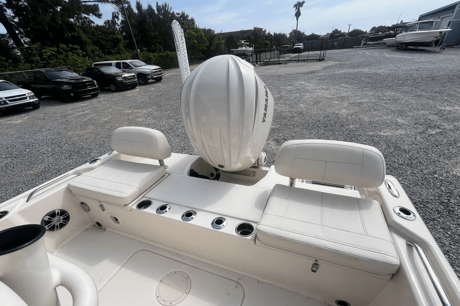 2025 Grady-White 231 CE Image Thumbnail #7