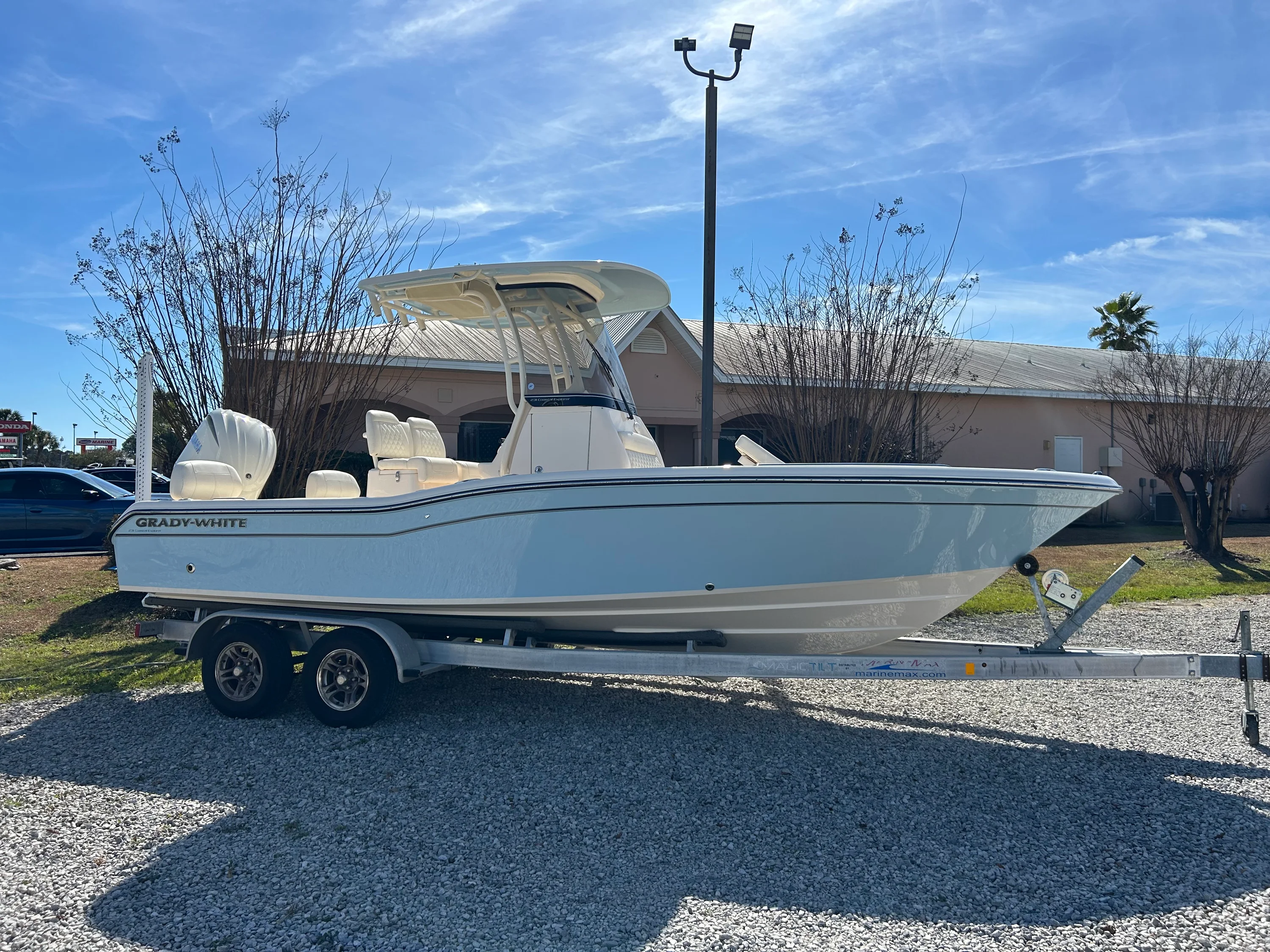 2025 Grady-White 231 CE Image Thumbnail #0