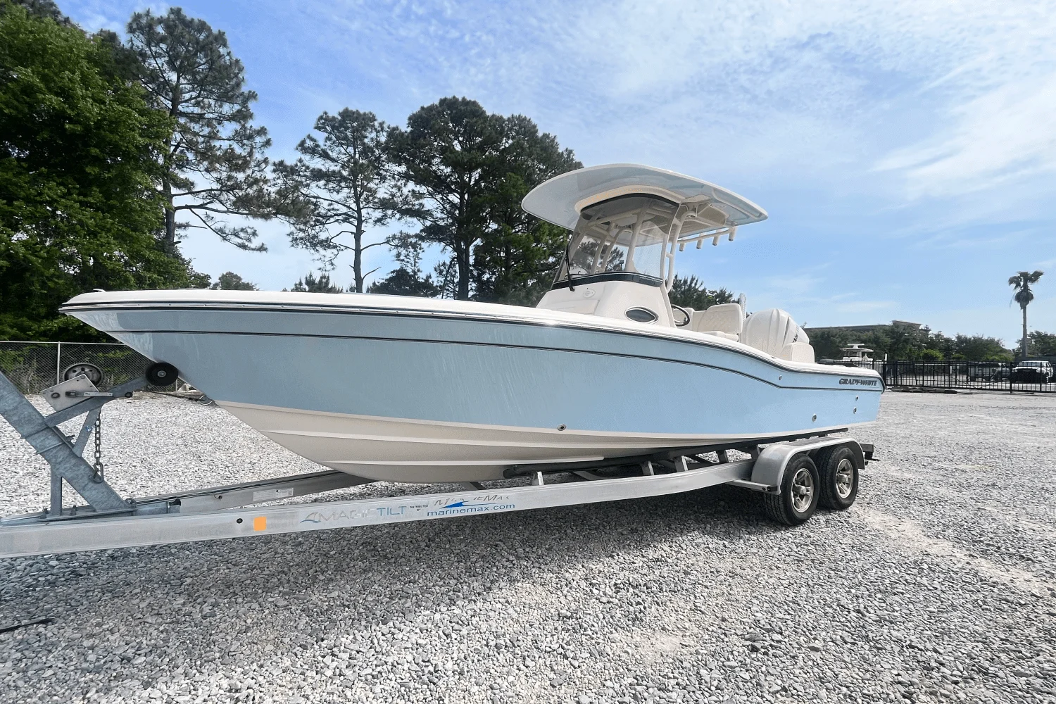 2025 Grady-White 231 CE Image Thumbnail #7