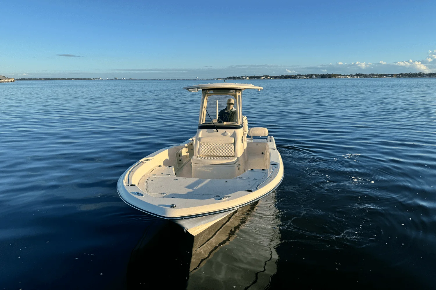 2025 Grady-White 231 CE Image Thumbnail #3