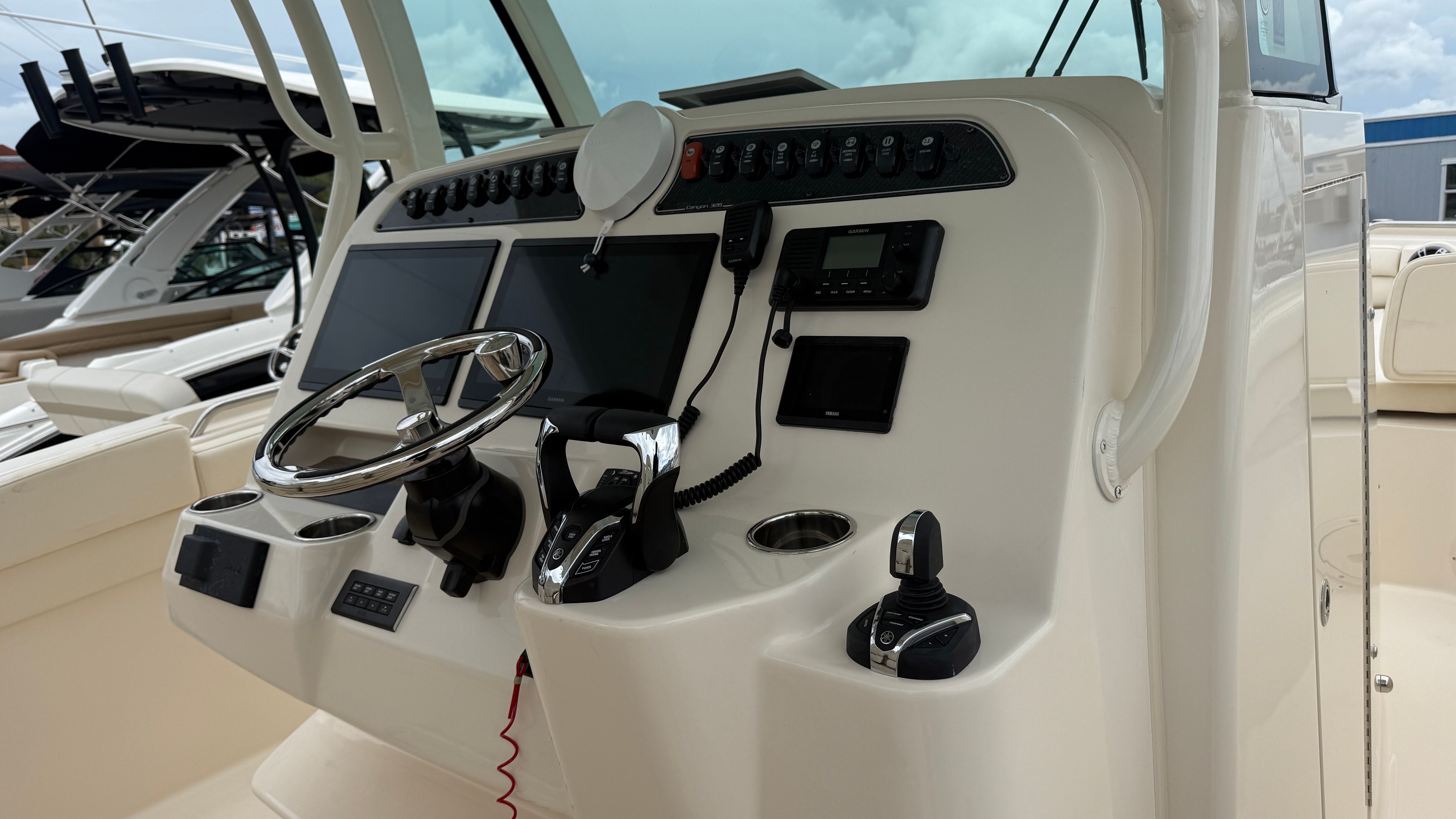 2025 Grady-White Canyon 326 Image Thumbnail #41