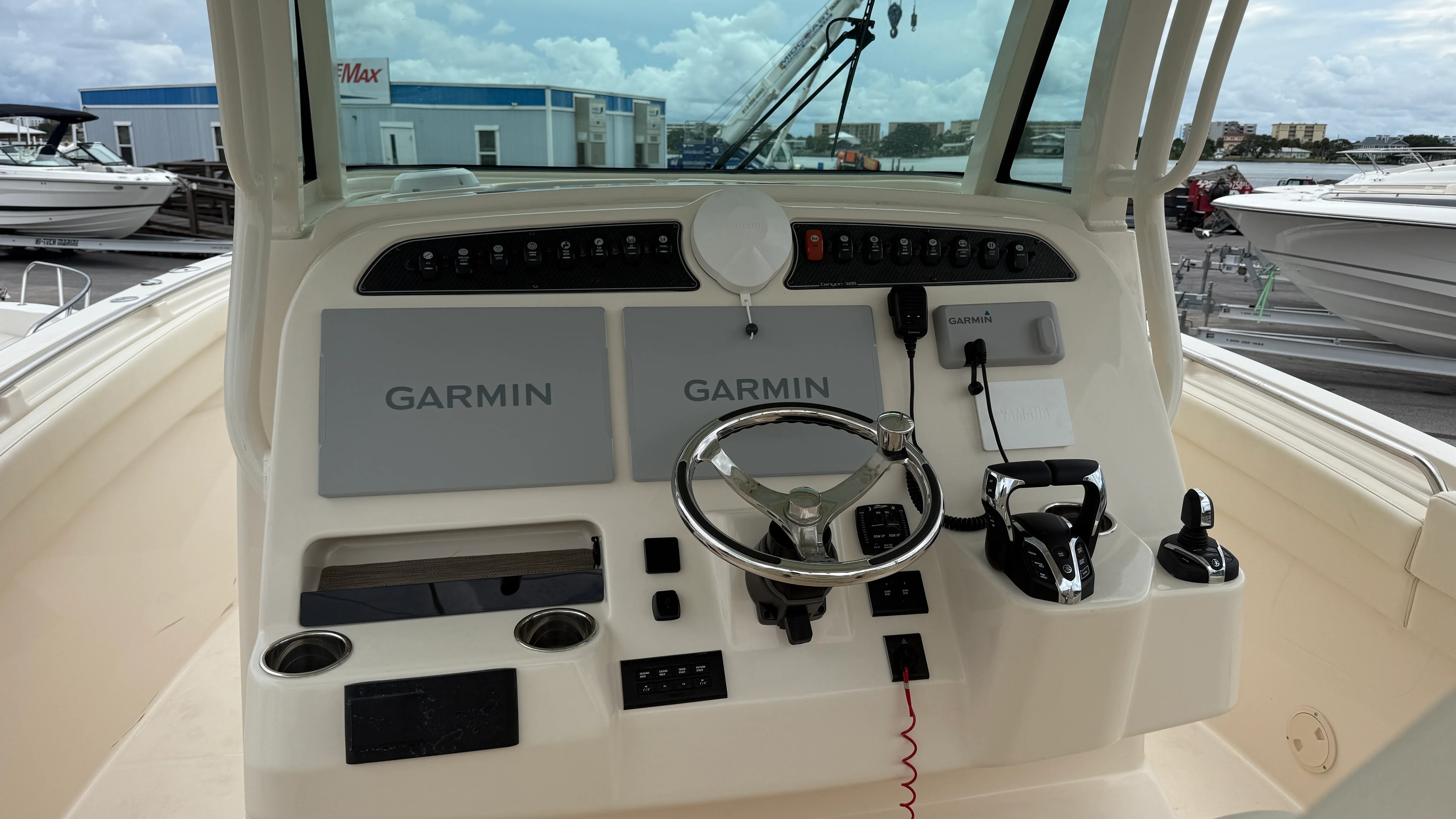 2025 Grady-White Canyon 326 Image Thumbnail #36