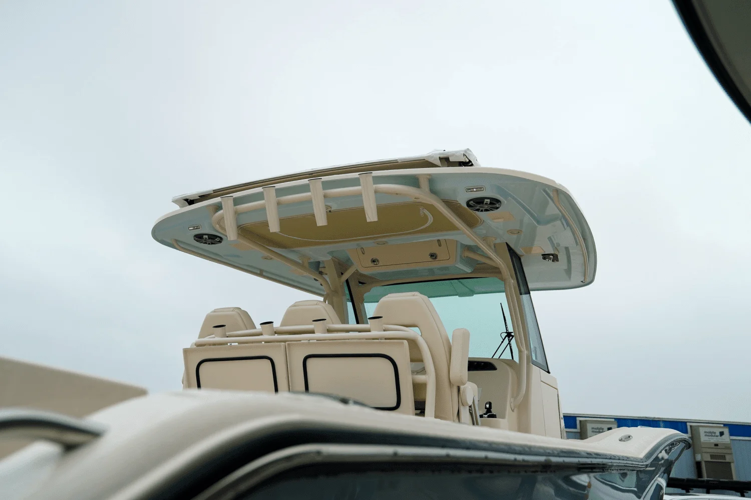 2025 Grady-White Canyon 326 Image Thumbnail #10