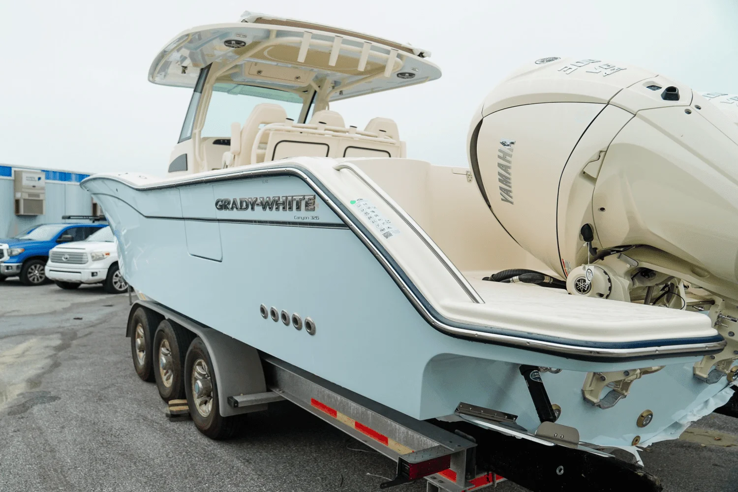 2025 Grady-White Canyon 326 Image Thumbnail #2