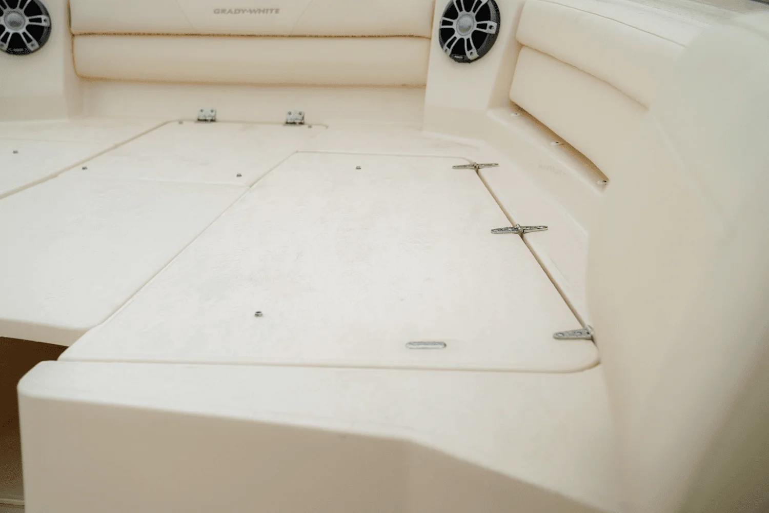 2025 Grady-White Canyon 326 Image Thumbnail #28