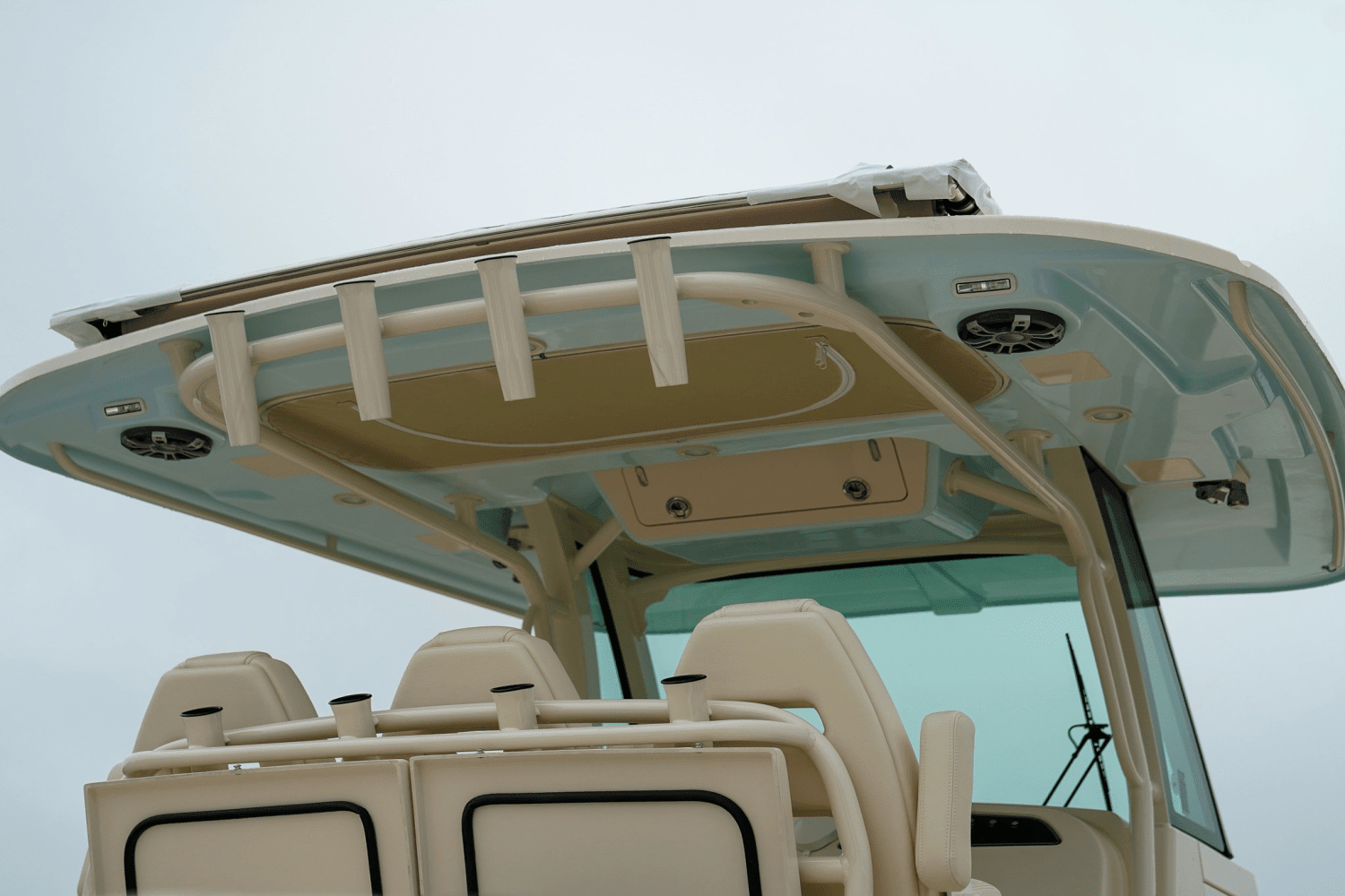 2025 Grady-White Canyon 326 Image Thumbnail #11