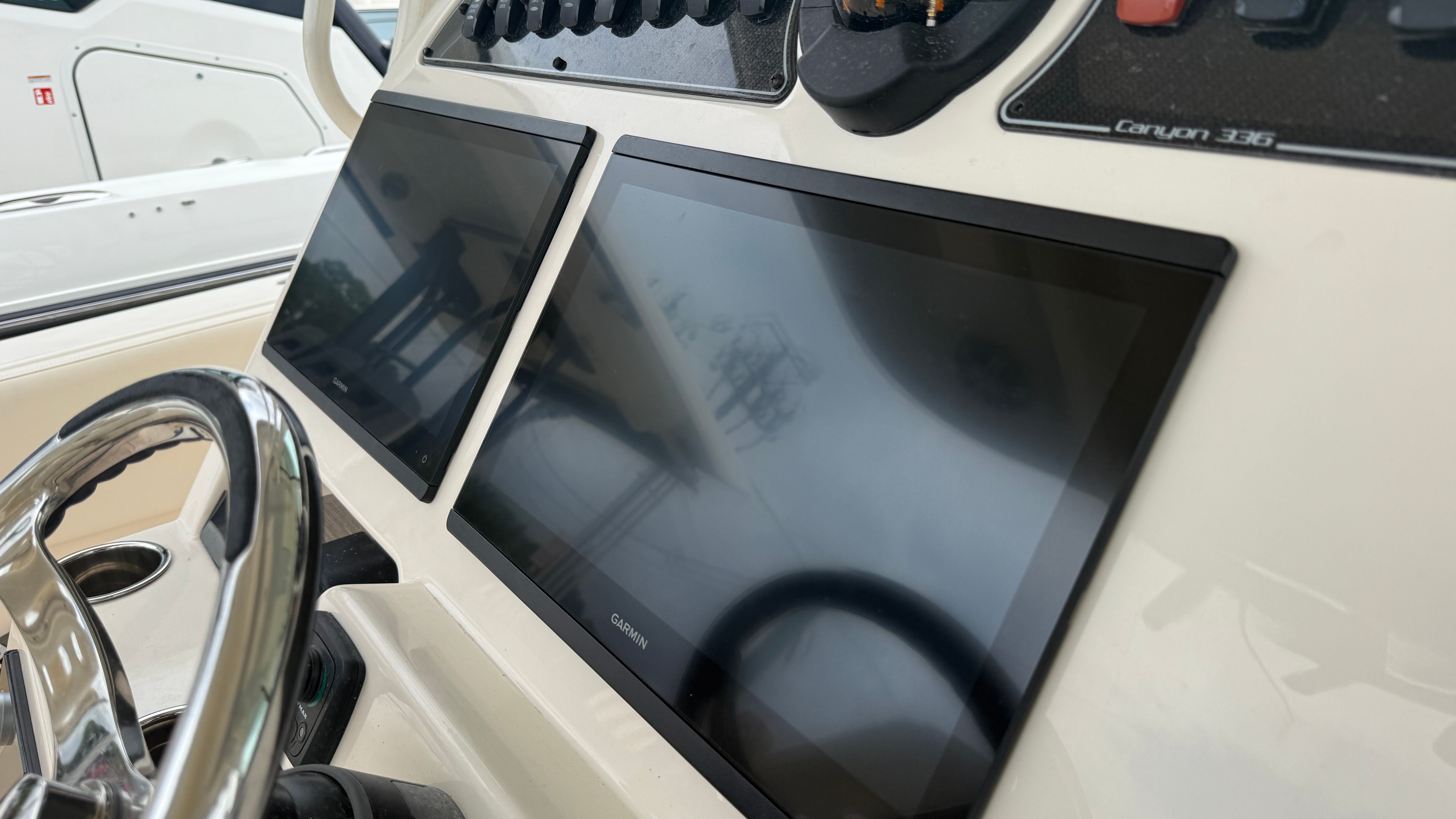 2025 Grady-White Canyon 336 Image Thumbnail #44