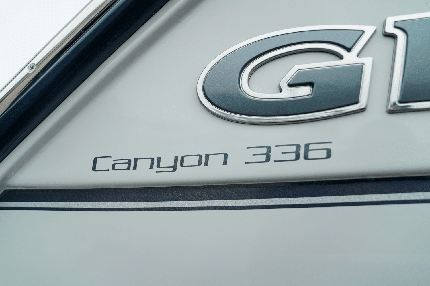 2025 Grady-White Canyon 336 Image Thumbnail #1