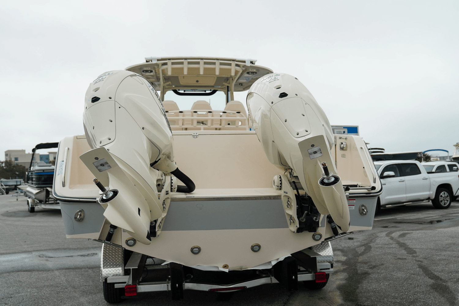 2025 Grady-White Canyon 336 Image Thumbnail #6