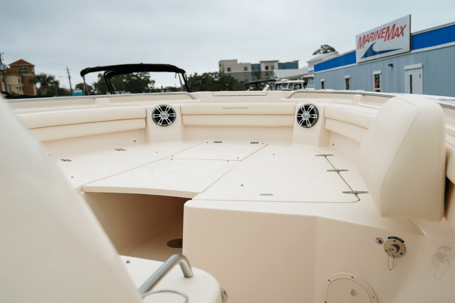 2025 Grady-White Canyon 336 Image Thumbnail #30
