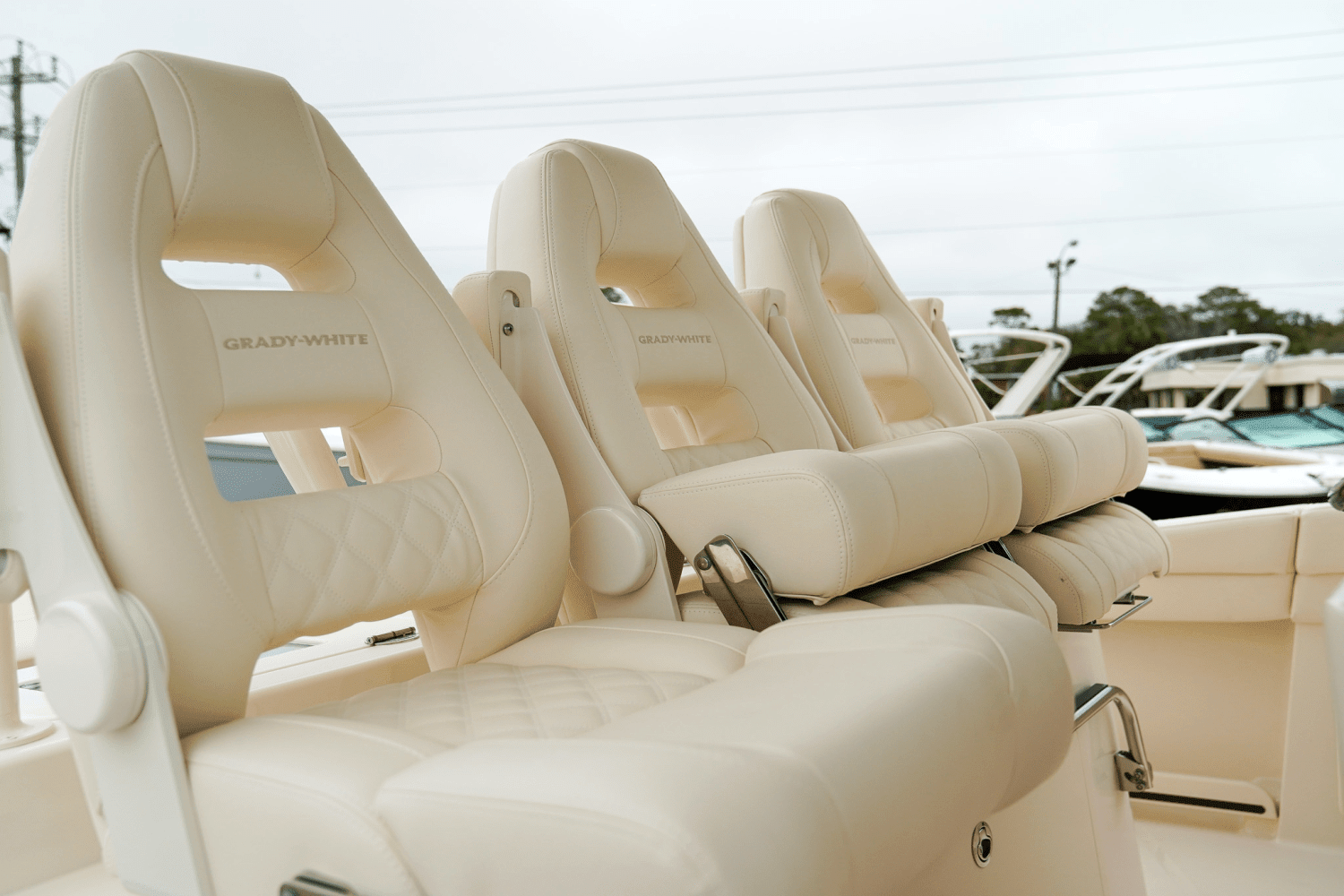 2025 Grady-White Canyon 336 Image Thumbnail #29