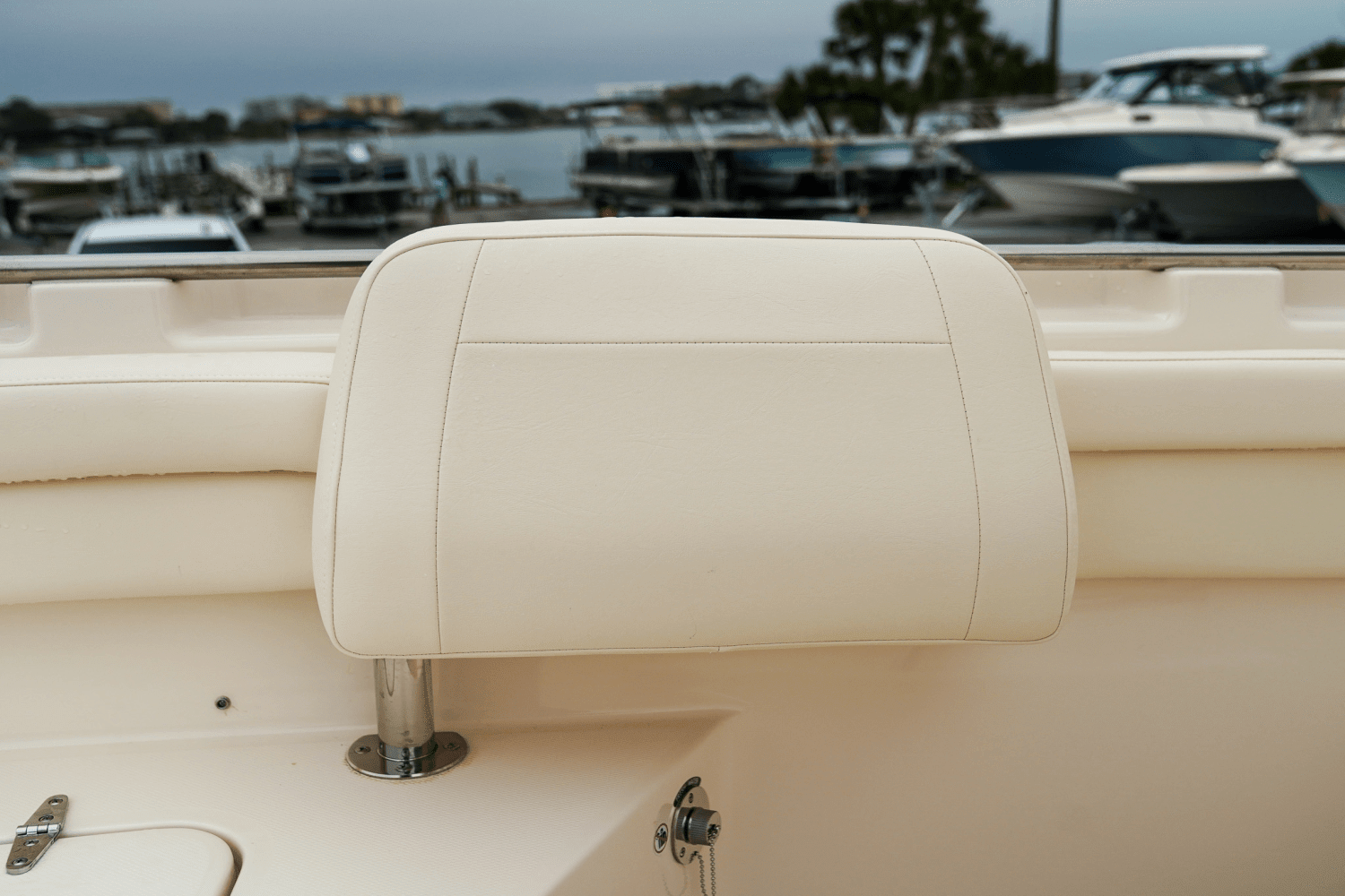 2025 Grady-White Canyon 336 Image Thumbnail #38