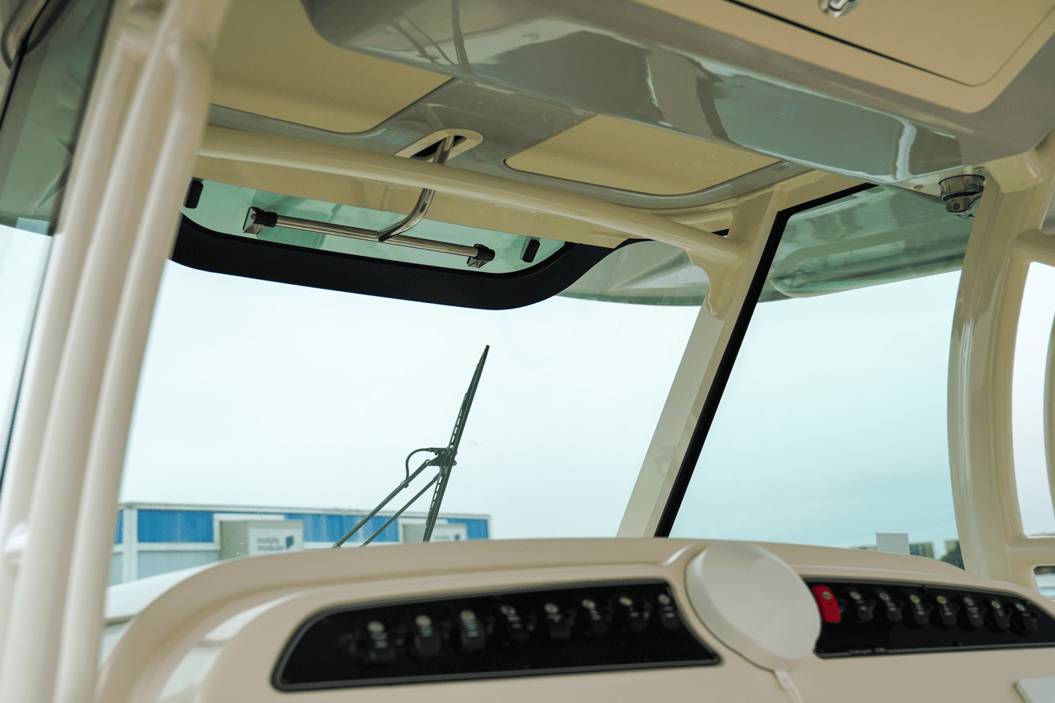 2025 Grady-White Canyon 336 Image Thumbnail #21