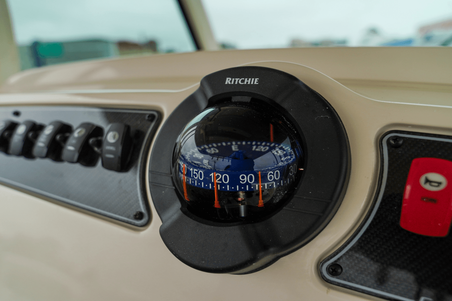 2025 Grady-White Canyon 336 Image Thumbnail #40