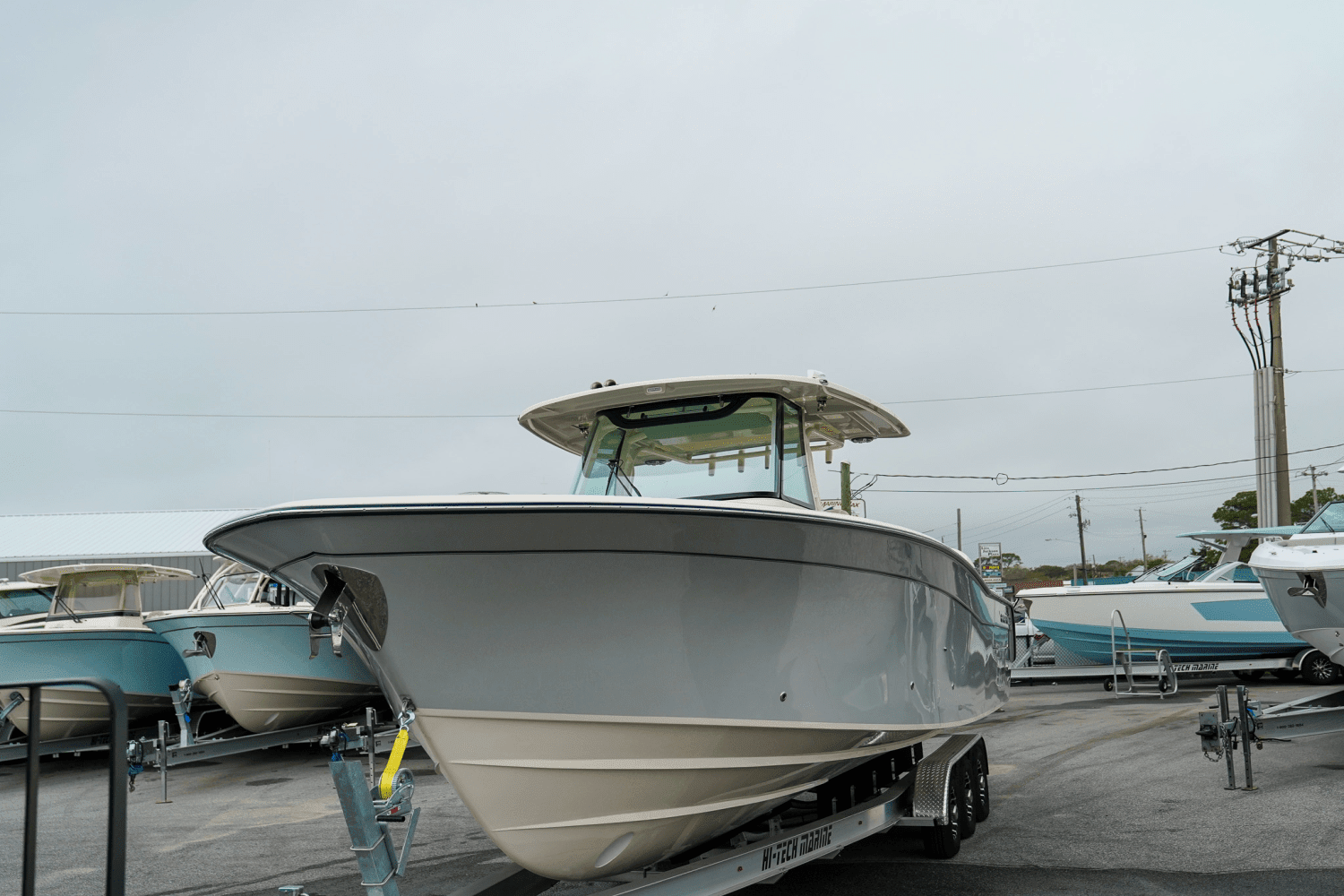 2025 Grady-White Canyon 336 Image Thumbnail #3