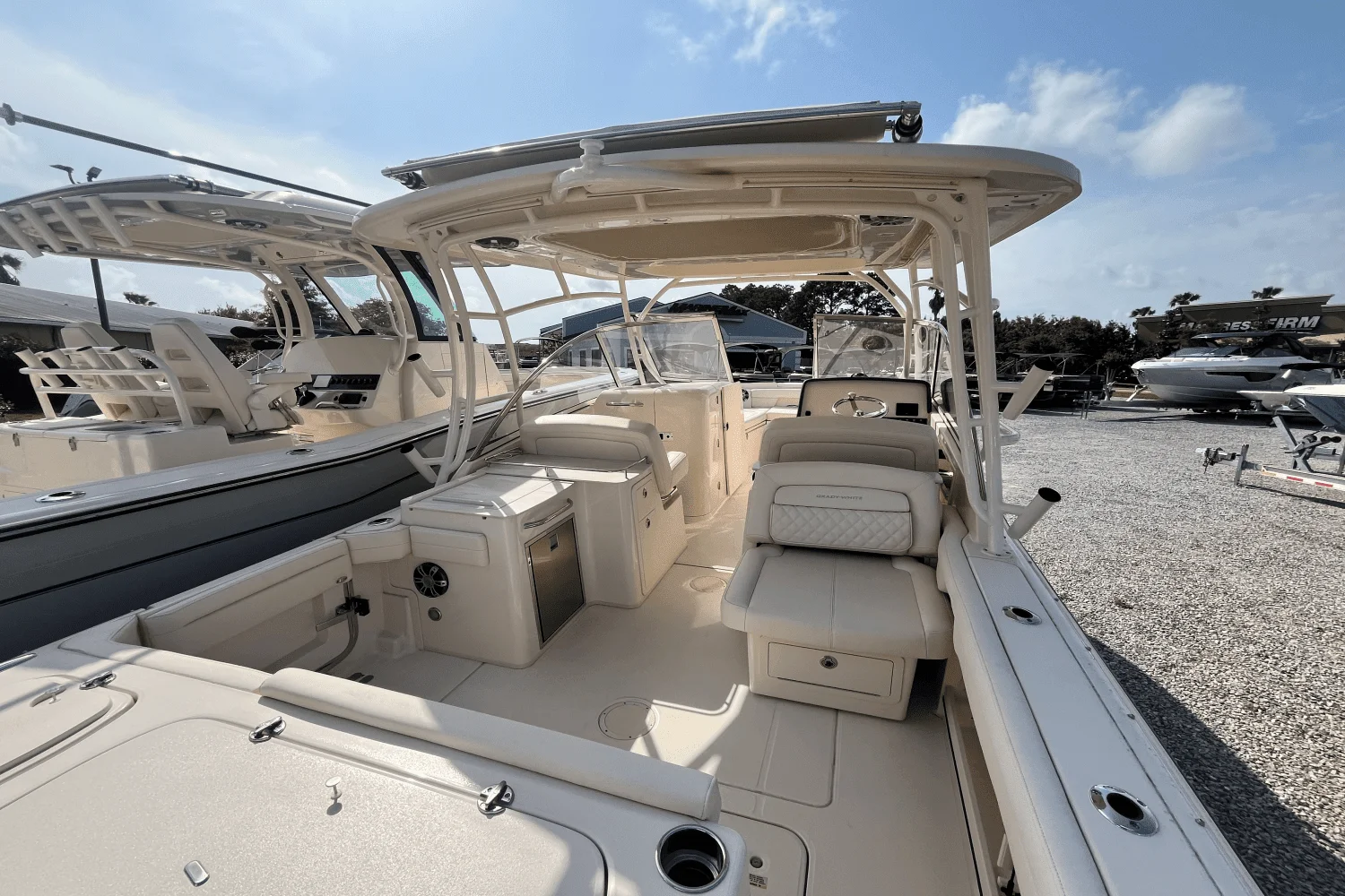 2025 Grady-White Freedom 285 Image Thumbnail #5
