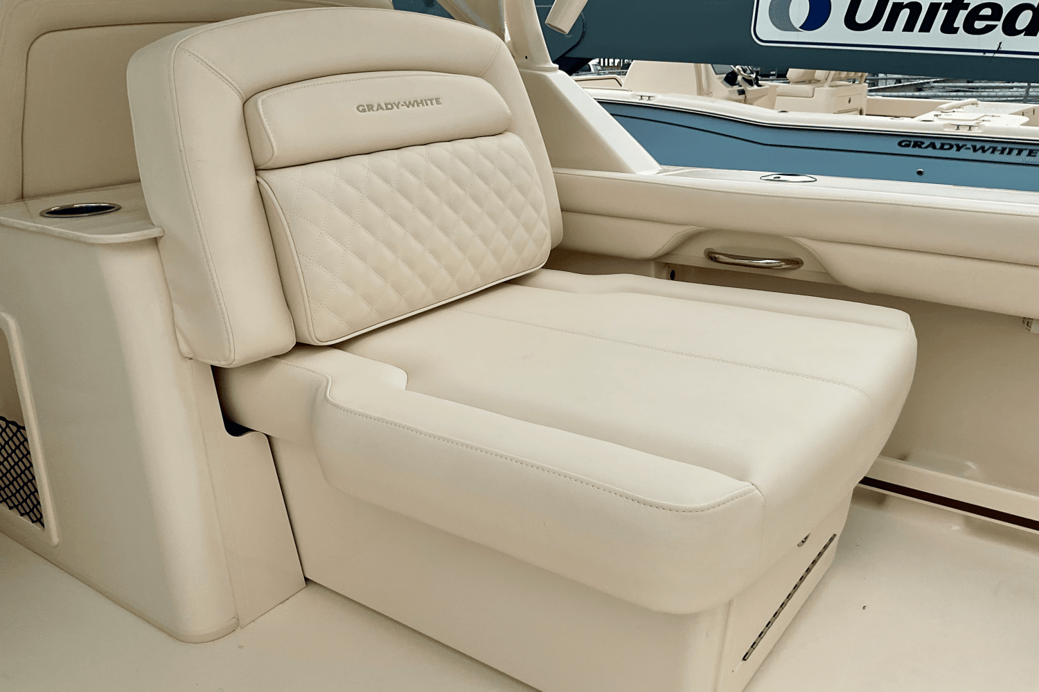 2025 Grady-White Freedom 325 Image Thumbnail #15