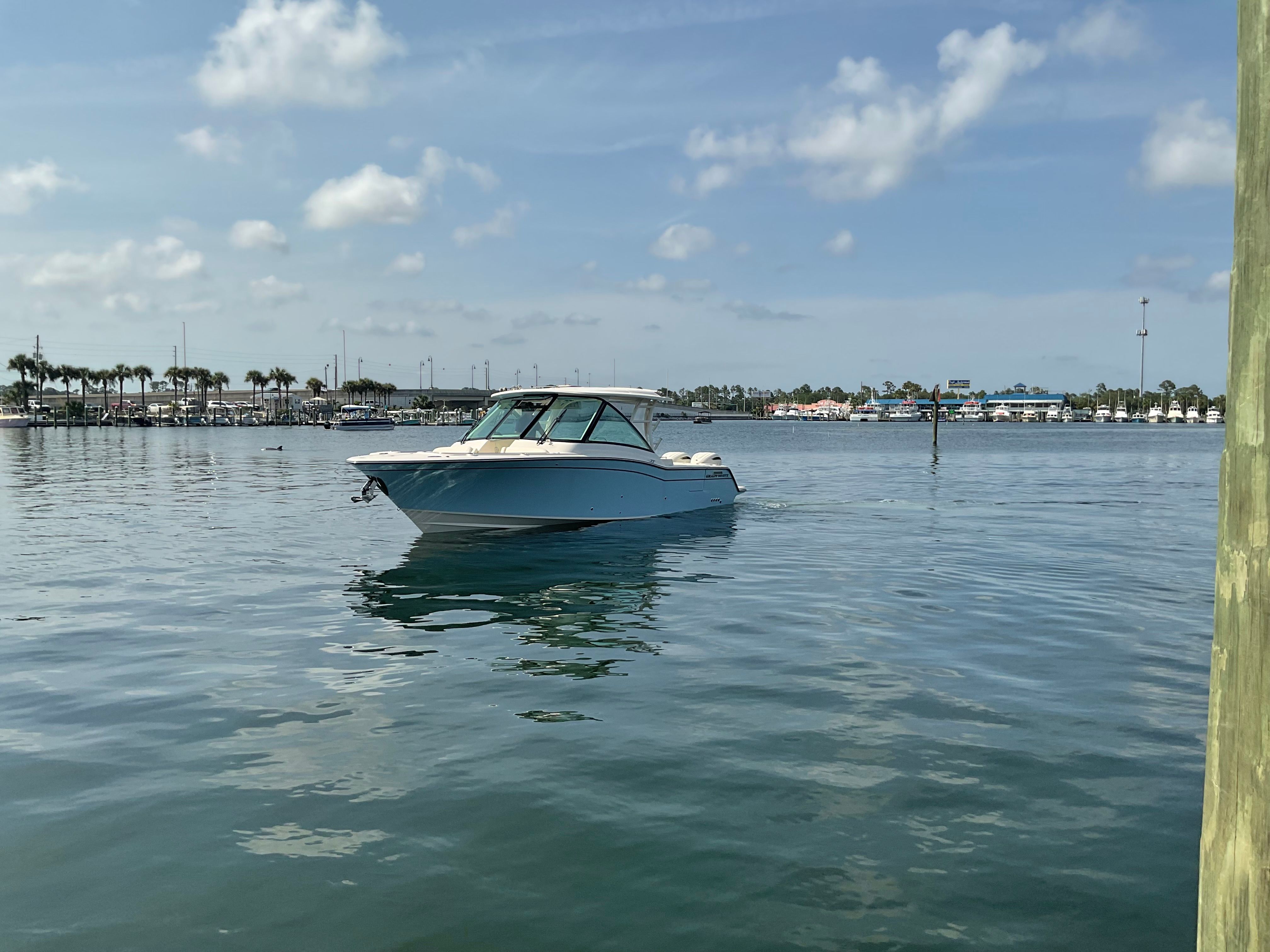 2025 Grady-White Freedom 325 Image Thumbnail #38